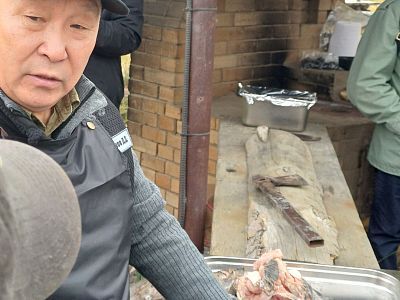 Мэр Якутска накормил журналистов ухой!