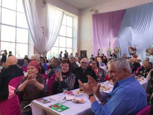 Школьники Губинского округа поздравили ветеранов ВОВ