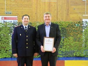 В Якутске увековечили память отдавших жизни в борьбе с оргпреступностью сотрудников МВД