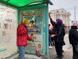 Улицу Кирова готовят к первомайской демонстрации в Якутске