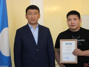 В Якутске чествовали победителей и призеров первого чемпионата мира по борьбе хапсагай