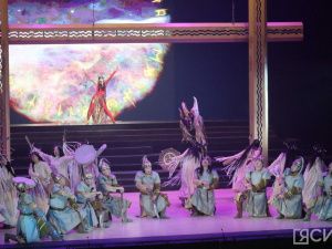 Объединение поколений и крепкая любовь: иностранцы рассказали о спектакле «Ньургун Боотур»