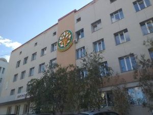 Как в майские праздники будут работать медучреждения Якутии