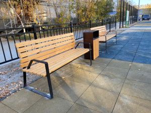 В Якутске продолжается благоустройство дворовых территорий