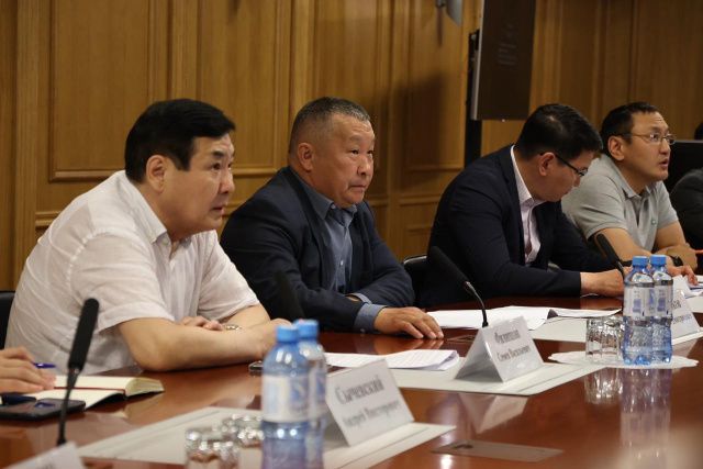 На автодороге «Мухтуя» завозят скальник для восстановительных работ