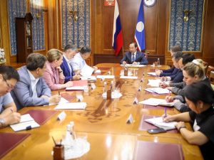 Айсен Николаев дал ряд поручений по итогам планерного совещания с руководством АГиП и членами Правительства Якутии