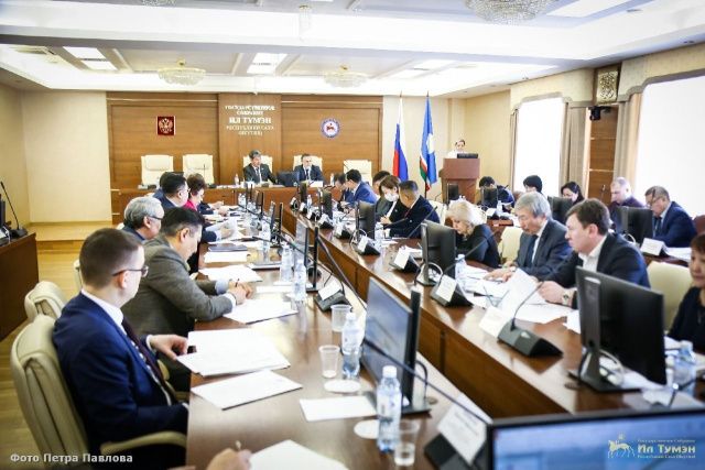 Кирилл Бычков принял участие в работе круглого стола по совершенствованию градостроительной деятельности