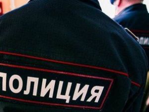 В Алданском районе работник промышленного предприятия пытался пронести наркотик в носках