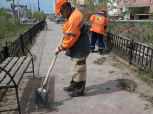 Плановая уборка пыли и ямочный ремонт улиц в Якутске на 25 мая