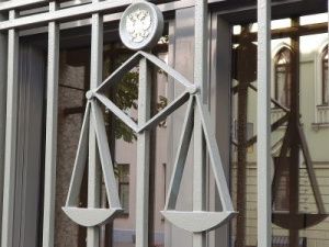 В Якутске закладчик наркотиков обворовал своих хозяев