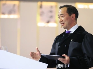 Глава Якутии призвал не стесняться ездить учиться «у противников»