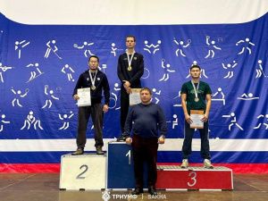 Борцы сборной Якутии вошли в тройку сильнейших Кубка России по вольной борьбе