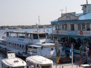 Трансфер пассажиров поезда через реку Лена с 30 мая выполняется на теплоходе