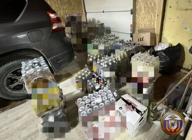 Более 1200 литров нелегального алкоголя изъято полицией в Якутске