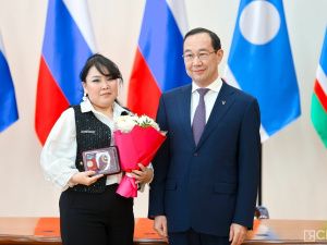 В преддверии Международного женского дня в Якутии наградили многодетных матерей