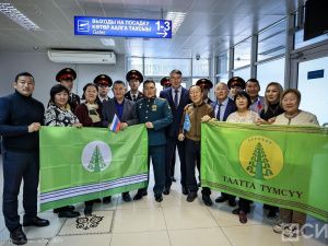 В аэропорту Якутска торжественно встретили Героя России Родимира Максимова