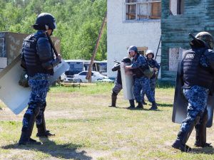 В УФСИН проведены тактико-строевые занятия