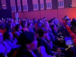 Детская студия при ТЮЗе поздравила  с Днем защиты детей 