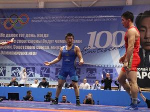 Фоторепортаж. Главные схватки чемпионата Якутии по вольной борьбе