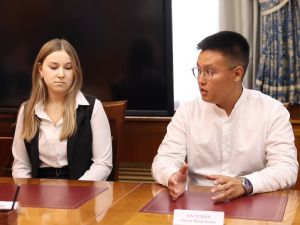 Победители акции «Предложи и поддержи» представили свои проекты главе Якутии