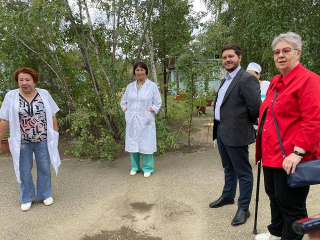 Депутаты гордумы ознакомились с работой детских загородных учреждений