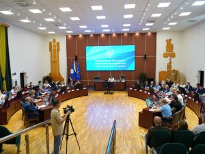 Александр Кошуков: «Новый закон в действии — главой Нерюнгринского района единогласно избран Максим Терещенко»