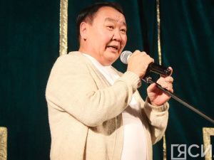 В ТЮЗе Якутии завершилась декада 35-летия творческой деятельности артистки Марии Даниловой