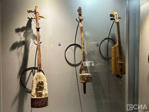 Музыкальные инструменты народов Якутии представили в музее Алматы