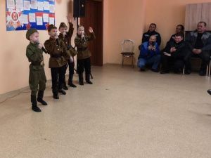 Праздничное настроение мужчины АК «Железные дороги Якутии»  унесли домой