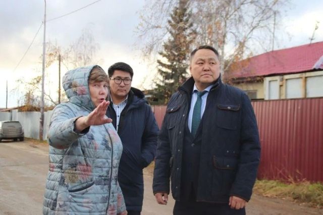 Альберт Семенов провел выездное совещание по обращению заведующей детского сада