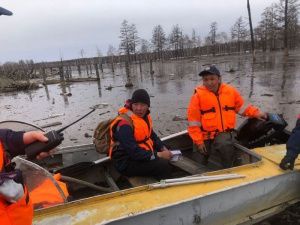 Вода разделила на две части Мындыгай
