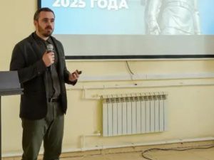 Антон Алексеенко представил отчет о работе Окружной администрации за 2025 год