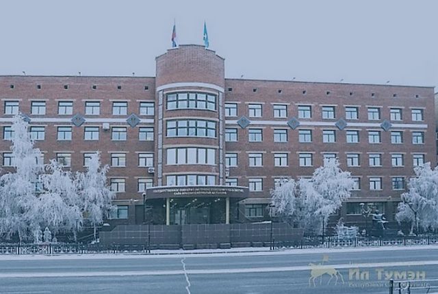 Якутские власти который год пугают ежа яблоком