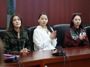 В Якутске состоялась встреча с женщинами героических профессий