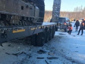 В Ленском районе решается вопрос транспортировки пострадавшего в ДТП вахтовика
