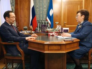 Айсен Николаев и Феодосия Габышева обсудили цели и задачи по развитию родных языков