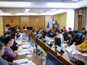 В Якутии более 24 тысяч школьников из многодетных семей получают бесплатное питание