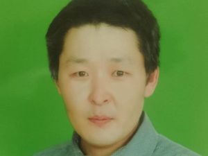 Житель Якутии вытащил семейную пару из горящего дома