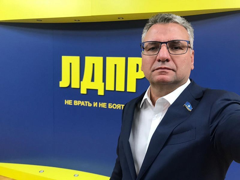 Правительственный депутат захватил землю