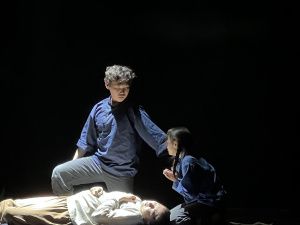 В Театре юного зрителя Якутии состоялась премьера спектакля «Нуоралдьыма чараҥар»