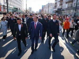 Айсен Николаев принял участие в праздничных мероприятиях проекта «Проспект Победы»