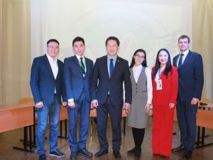 В Якутске выбрали лучшего учителя года