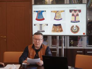 В рамках Декады родных языков состоялась лекция тунгусоведа Александра Варламова