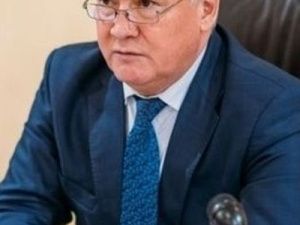 Александр Тарасов поздравляет с Днем гражданской авиации России