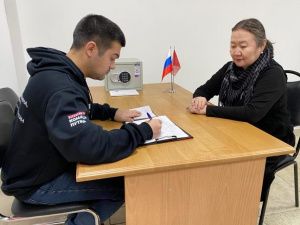 В Якутии завершили сбор подписей в поддержку Владимира Путина