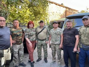 Герой России Родимир Максимов встретился с сотрудниками опорного пункта Якутии в ЛНР