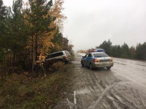 На Покровском тракте пьяный водитель врезался в машину с двумя детьми