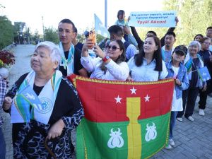 В Якутске встретили Героев России Алексея Неустроева и Филиппа Евсеева