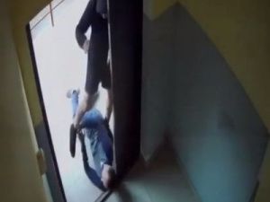 В Якутске зверски избили мужчину