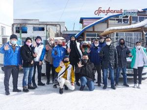 Якутская гордума передала Волонтерскому центру свои автомобили